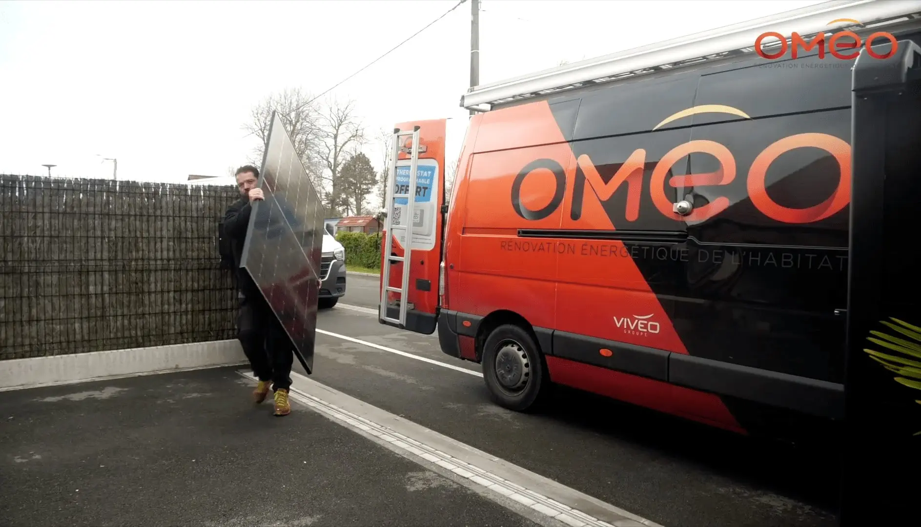 vidéo pose panneaux solaires par omeo